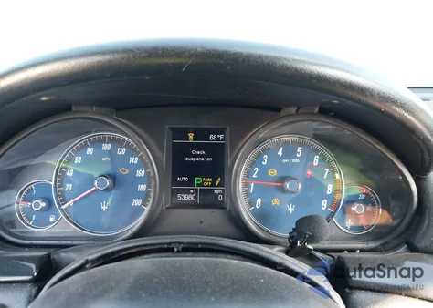 2011 Maserati Granturismo из США, поврежденный, VIN ZAM45KMA5B0055138